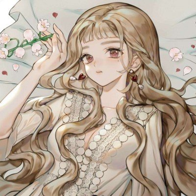 美军加油机伤痕累累